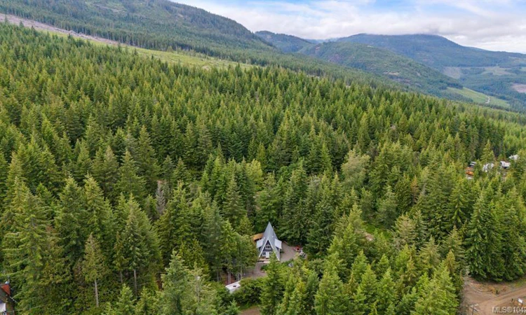 5461 Grouse Road