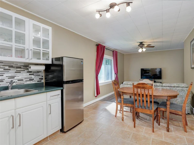 300 Meadow Way, Mill Bay, BC, V0R 2L0 - 17