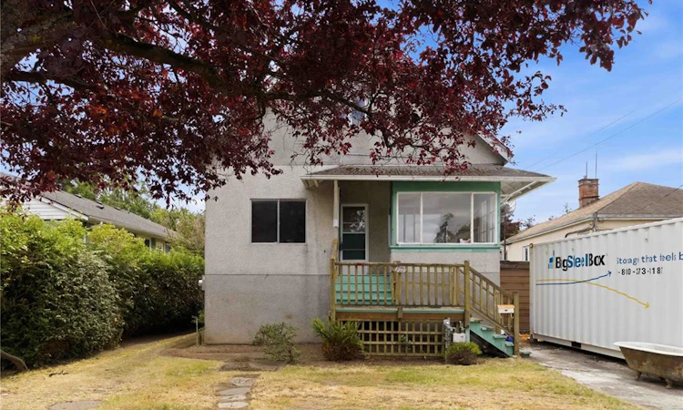 1219 Juno Street