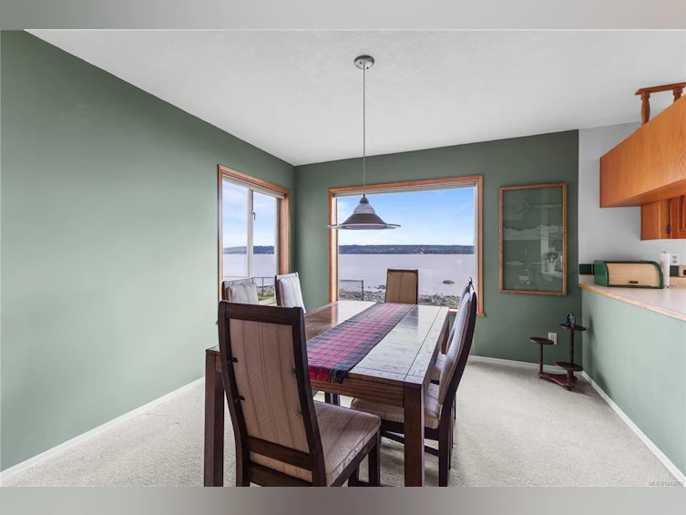 1081 S Island Highway, Campbell River, BC, V9W 1B4 - 15