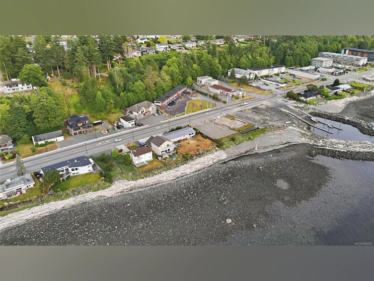 1081 S Island Highway, Campbell River, BC, V9W 1B4 - 47