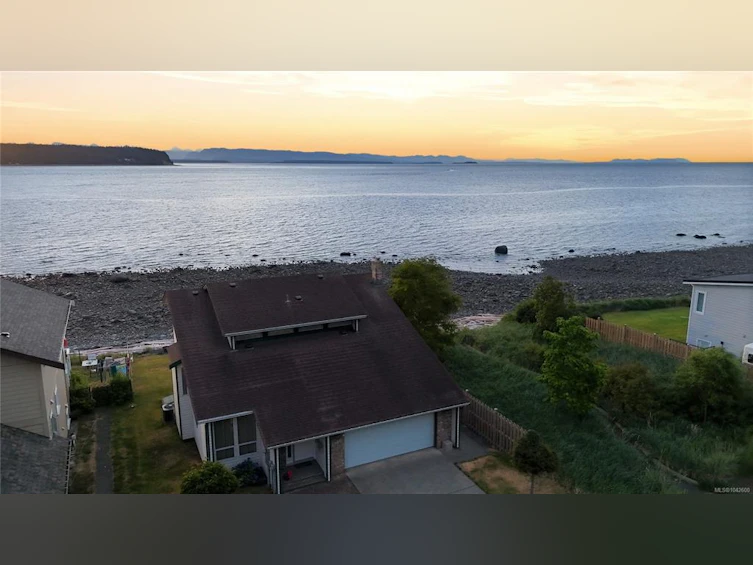 1081 S Island Highway, Campbell River, BC, V9W 1B4 - 40
