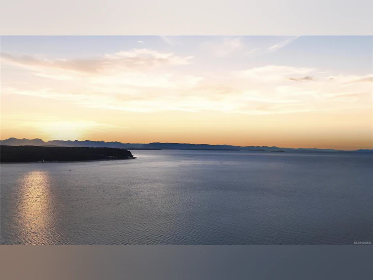 1081 S Island Highway, Campbell River, BC, V9W 1B4 - 45