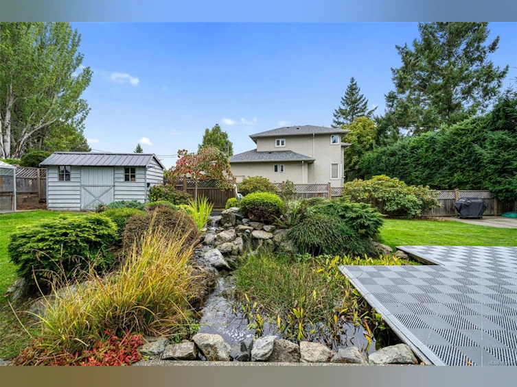 1741 Barrie Road, Saanich, BC, V8N 2W4 - 5