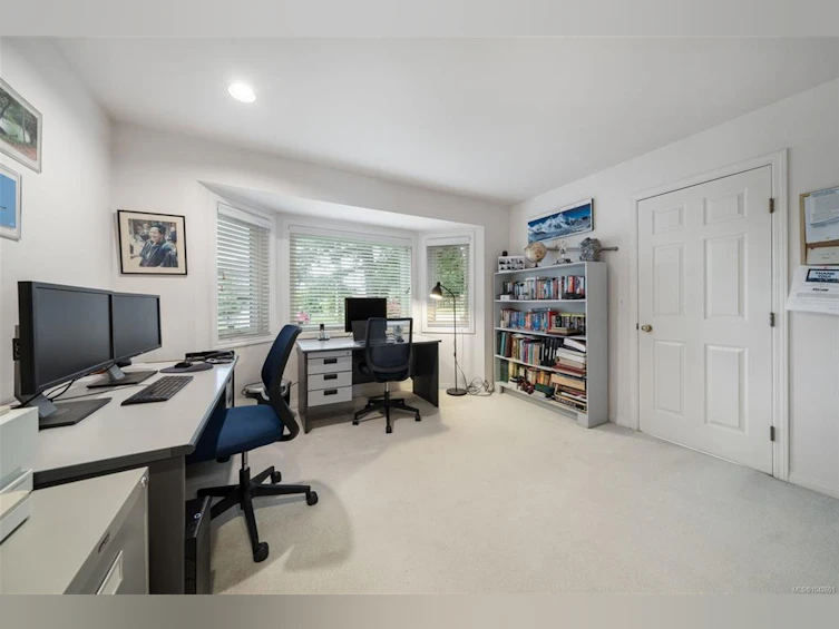 1741 Barrie Road, Saanich, BC, V8N 2W4 - 26
