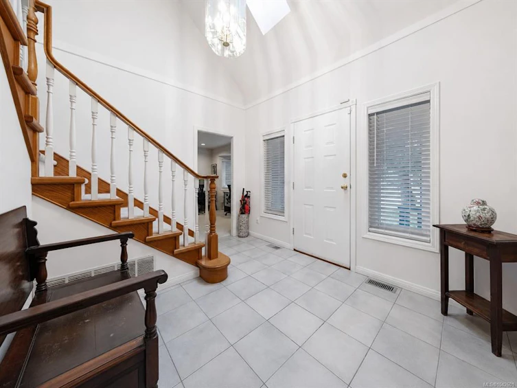 1741 Barrie Road, Saanich, BC, V8N 2W4 - 8