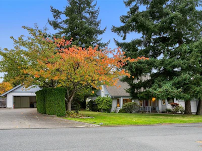 1741 Barrie Road - 3
