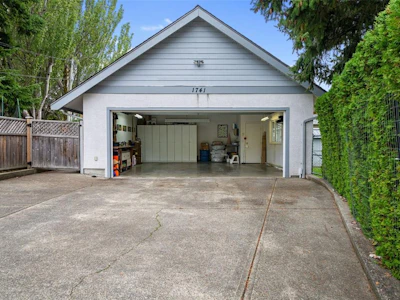 1741 Barrie Road - 4