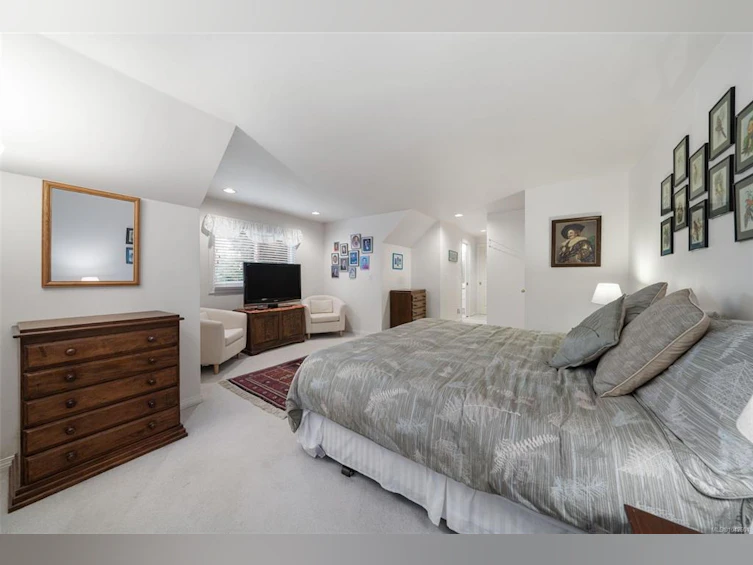 1741 Barrie Road, Saanich, BC, V8N 2W4 - 40