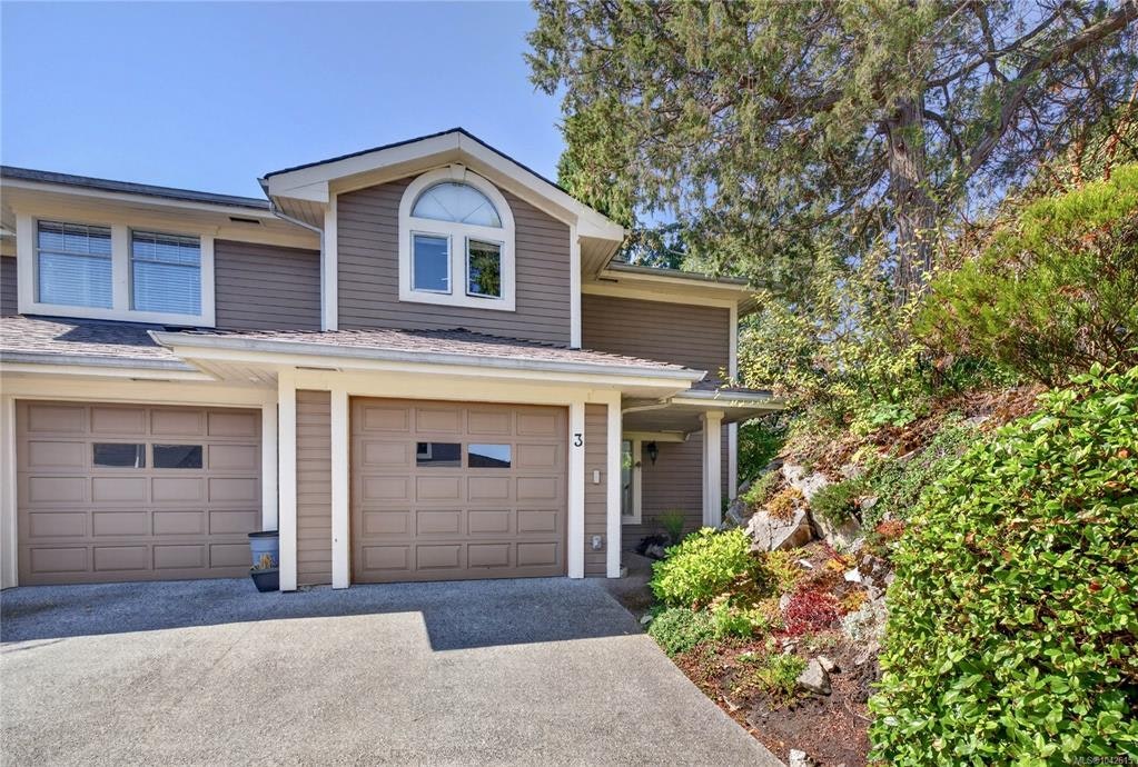 3-111 Fulford Ganges Road, Salt Spring Island, BC, V8K 2R9