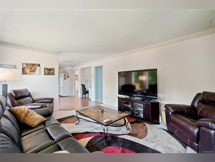 4239 Arbordale Court, Saanich, BC, V8N 6K1 - 14