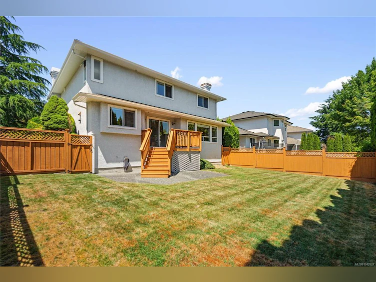 4239 Arbordale Court, Saanich, BC, V8N 6K1 - 50
