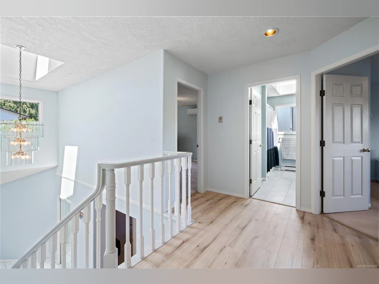 4239 Arbordale Court, Saanich, BC, V8N 6K1 - 24