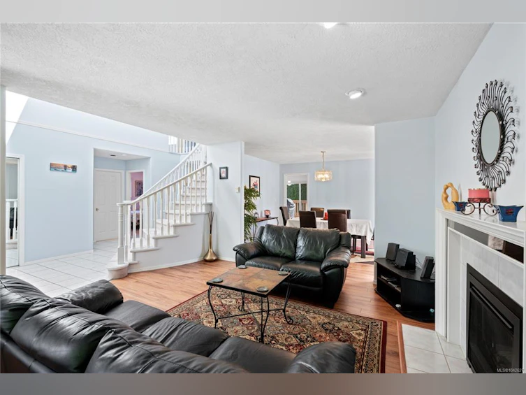 4239 Arbordale Court, Saanich, BC, V8N 6K1 - 7