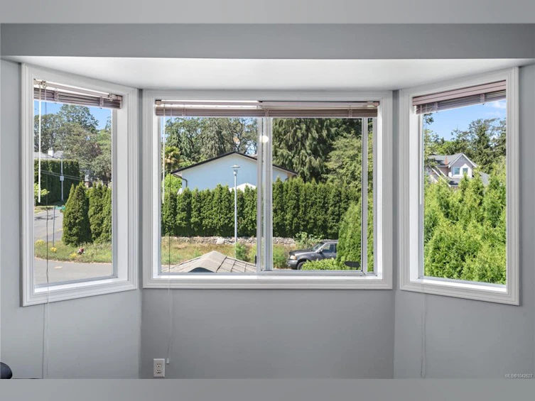 4239 Arbordale Court, Saanich, BC, V8N 6K1 - 33