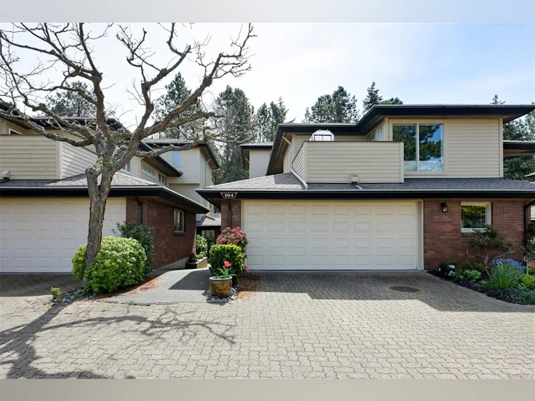 104-2345 Cedar Hill Cross Road, Oak Bay, BC, V8P 5M8 - 36