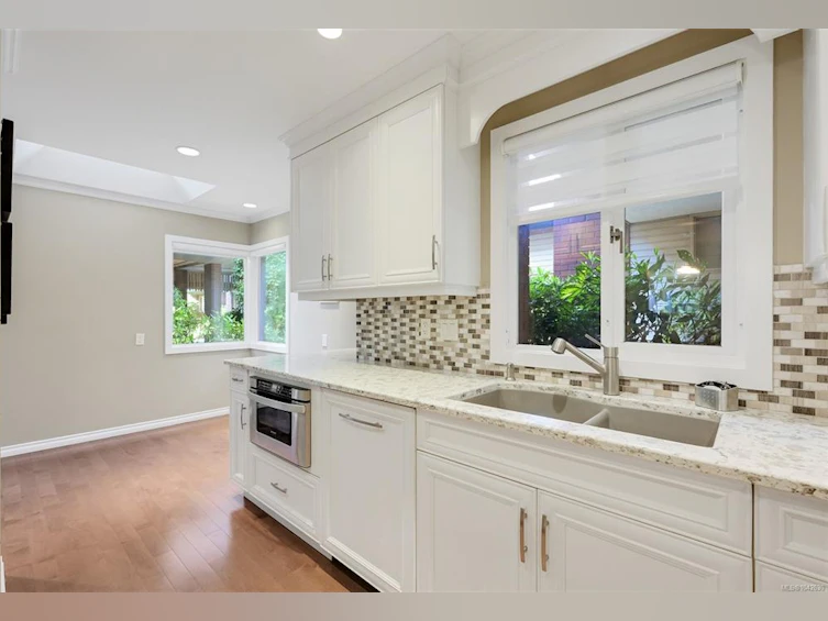 104-2345 Cedar Hill Cross Road, Oak Bay, BC, V8P 5M8 - 20