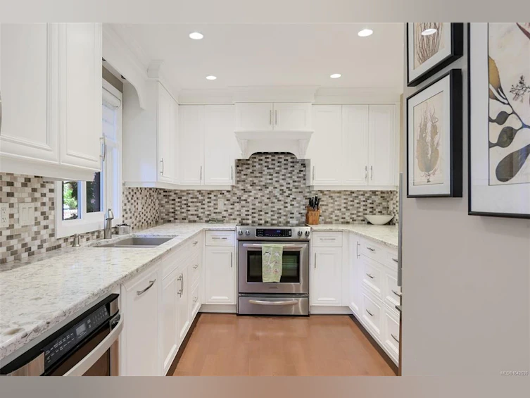 104-2345 Cedar Hill Cross Road, Oak Bay, BC, V8P 5M8 - 15