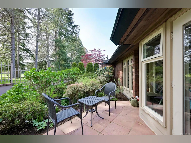 104-2345 Cedar Hill Cross Road, Oak Bay, BC, V8P 5M8 - 24