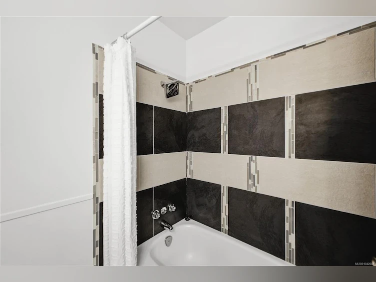 2505 S Alder Street, Campbell River, BC, V9W 5T3 - 14