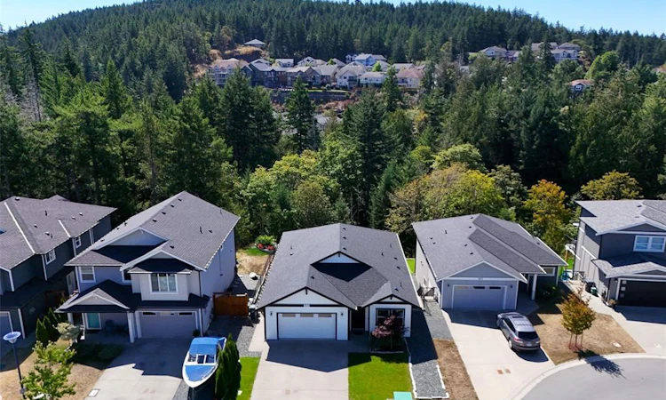 933 Blakeon Place