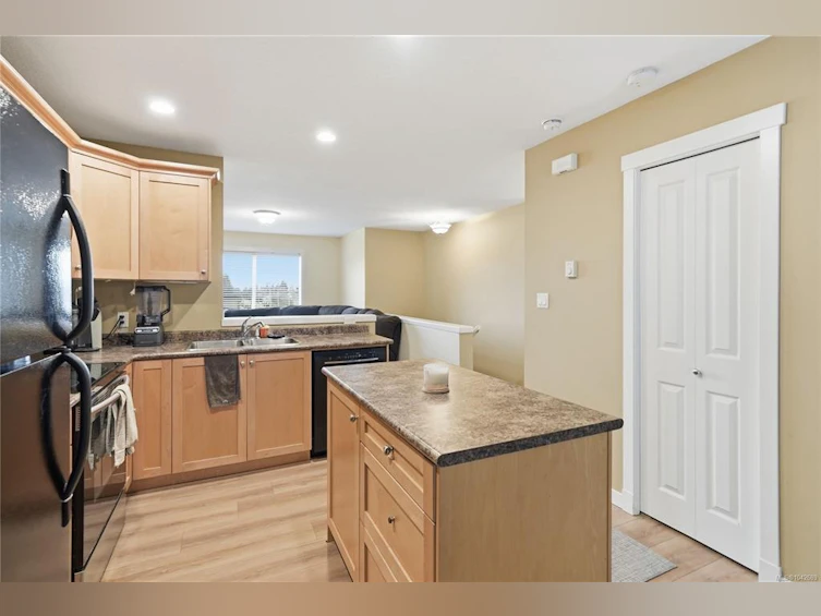 6085 Clayburn Place, Nanaimo, BC, V9V 1M6 - 14