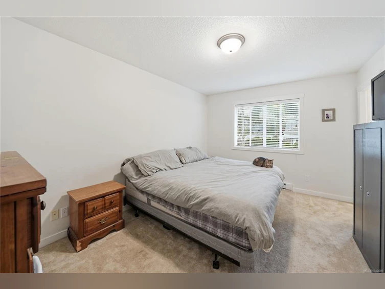 6085 Clayburn Place, Nanaimo, BC, V9V 1M6 - 6