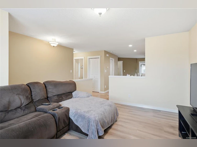 6085 Clayburn Place, Nanaimo, BC, V9V 1M6 - 13