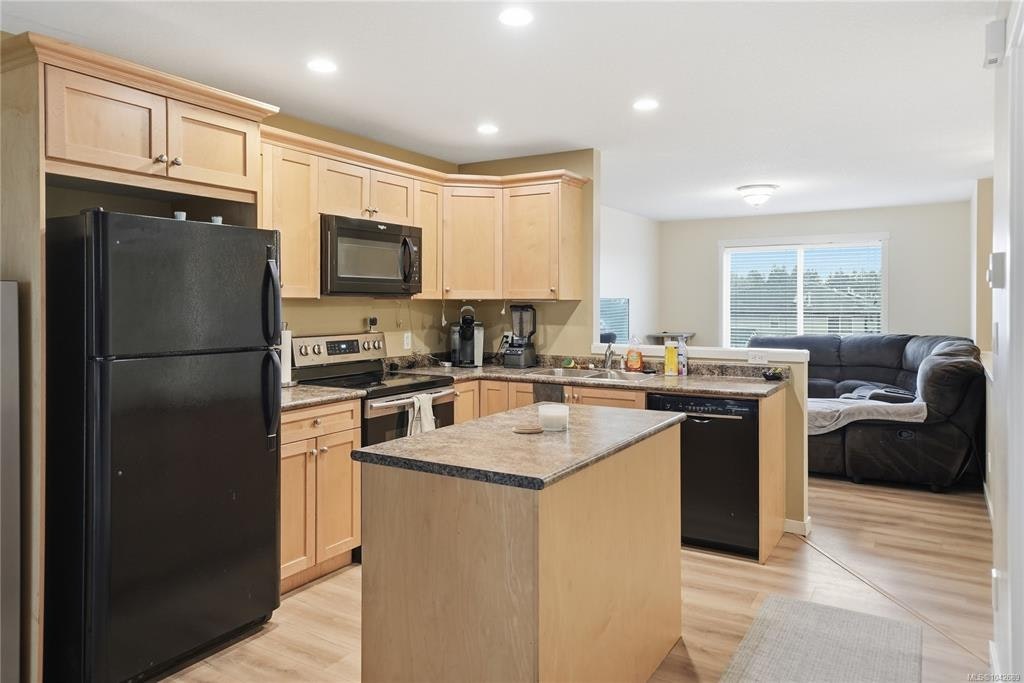 6085 Clayburn Place, Nanaimo, BC, V9V 1M6 - 3