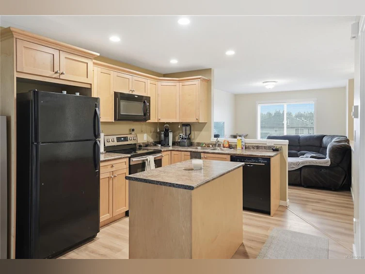 6085 Clayburn Place, Nanaimo, BC, V9V 1M6 - 3