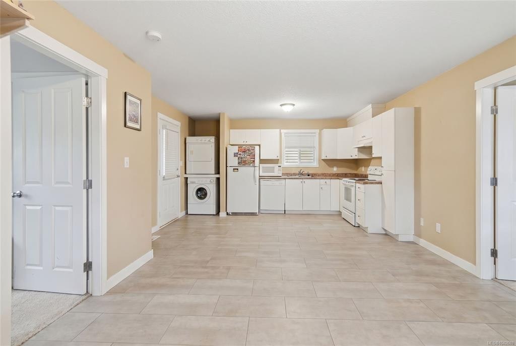 6085 Clayburn Place, Nanaimo, BC, V9V 1M6 - 27