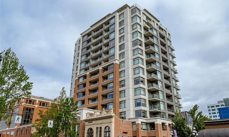 603-728 Yates Street