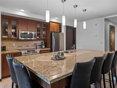 224-1175 Resort Drive - 5