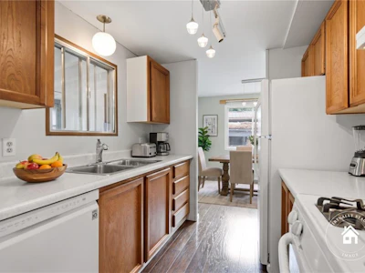 25-1247 Arbutus Road - 4
