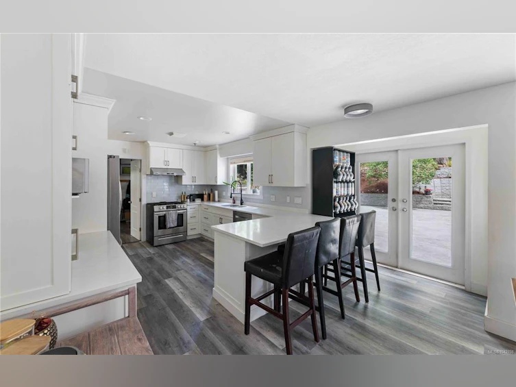 3049 Telegraph Road, Mill Bay, BC, V0R 2P0 - 14