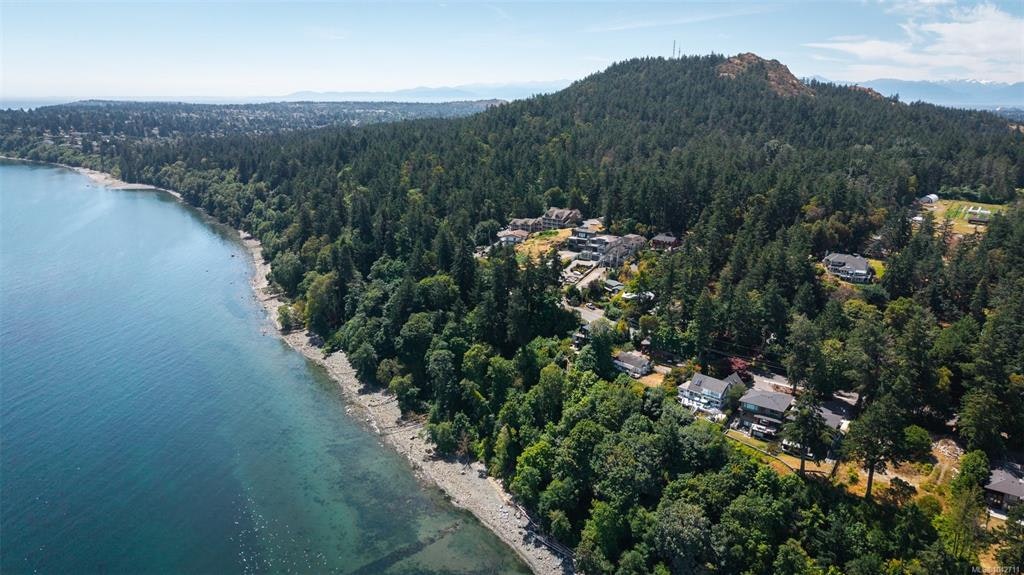 4569 Cordova Bay Road, Saanich, BC, V8X 3V6 - 15