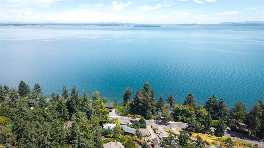 4569 Cordova Bay Road, Saanich, BC, V8X 3V6 - 13