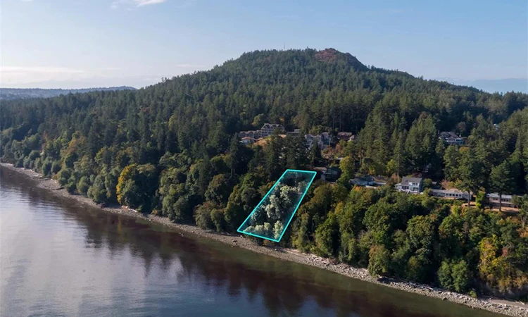 4569 Cordova Bay Road