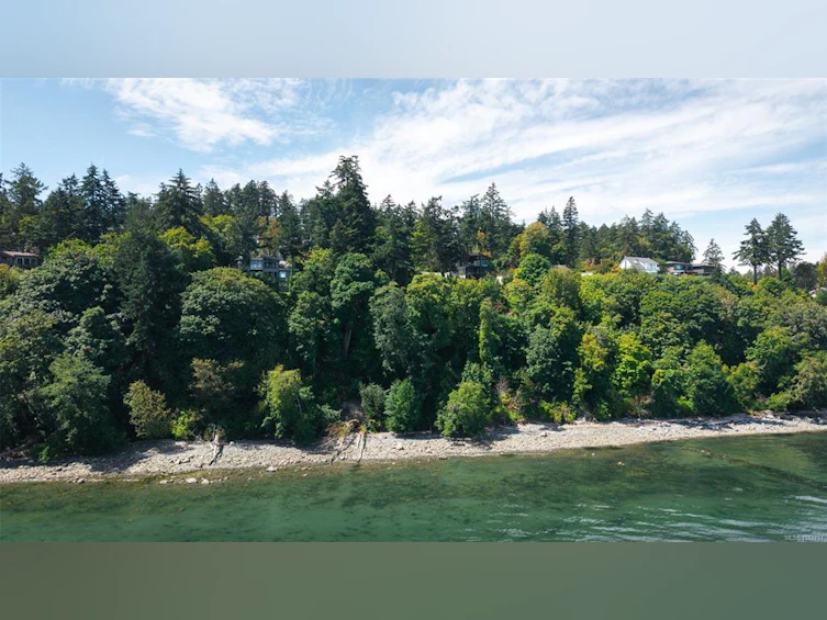 4569 Cordova Bay Road, Saanich, BC, V8X 3V6 - 4