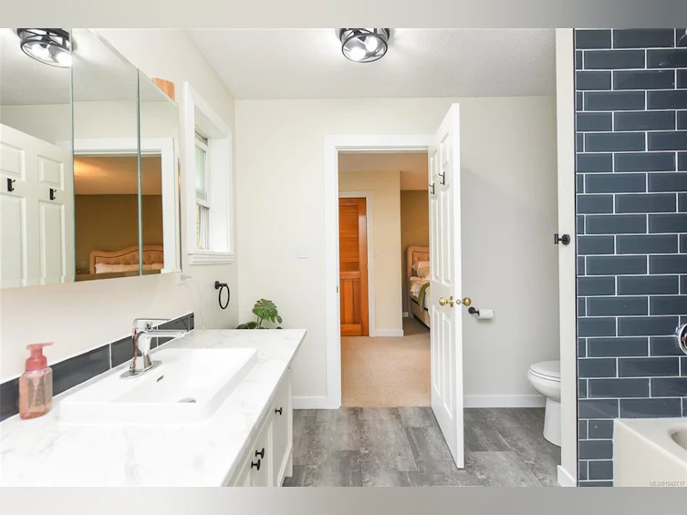 6587 Mystery Beach Road, Union Bay, BC, V0R 1W0 - 30