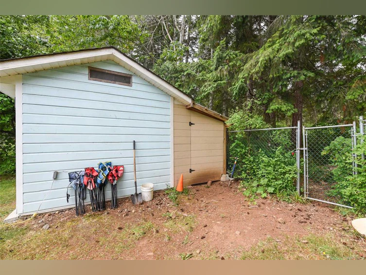 6587 Mystery Beach Road, Union Bay, BC, V0R 1W0 - 12