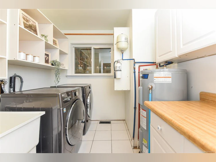 6587 Mystery Beach Road, Union Bay, BC, V0R 1W0 - 41