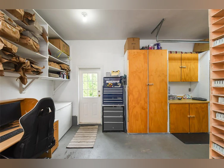6587 Mystery Beach Road, Union Bay, BC, V0R 1W0 - 43