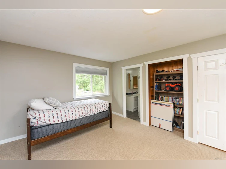 6587 Mystery Beach Road, Union Bay, BC, V0R 1W0 - 32