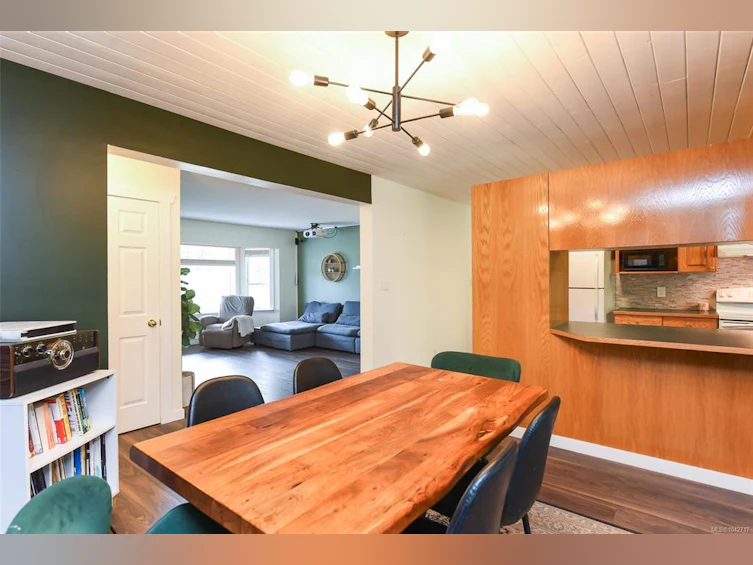 6587 Mystery Beach Road, Union Bay, BC, V0R 1W0 - 22