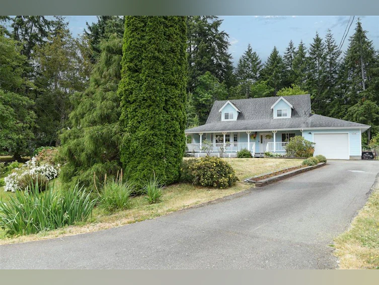 6587 Mystery Beach Road, Union Bay, BC, V0R 1W0 - 44