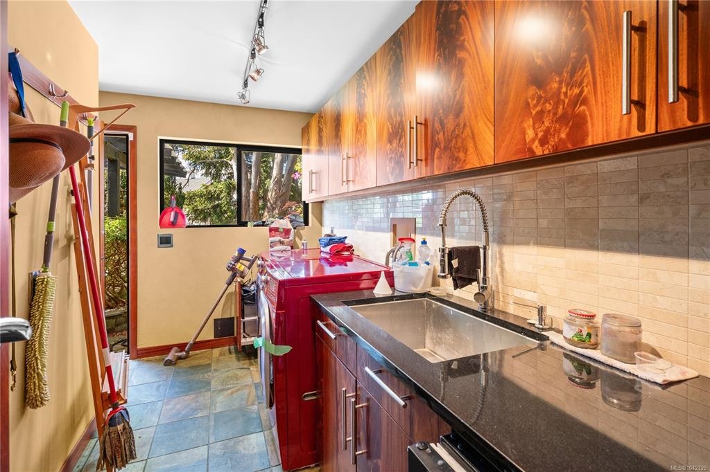 314 Bessborough Avenue, View Royal, BC, V9B 1T7 - 47