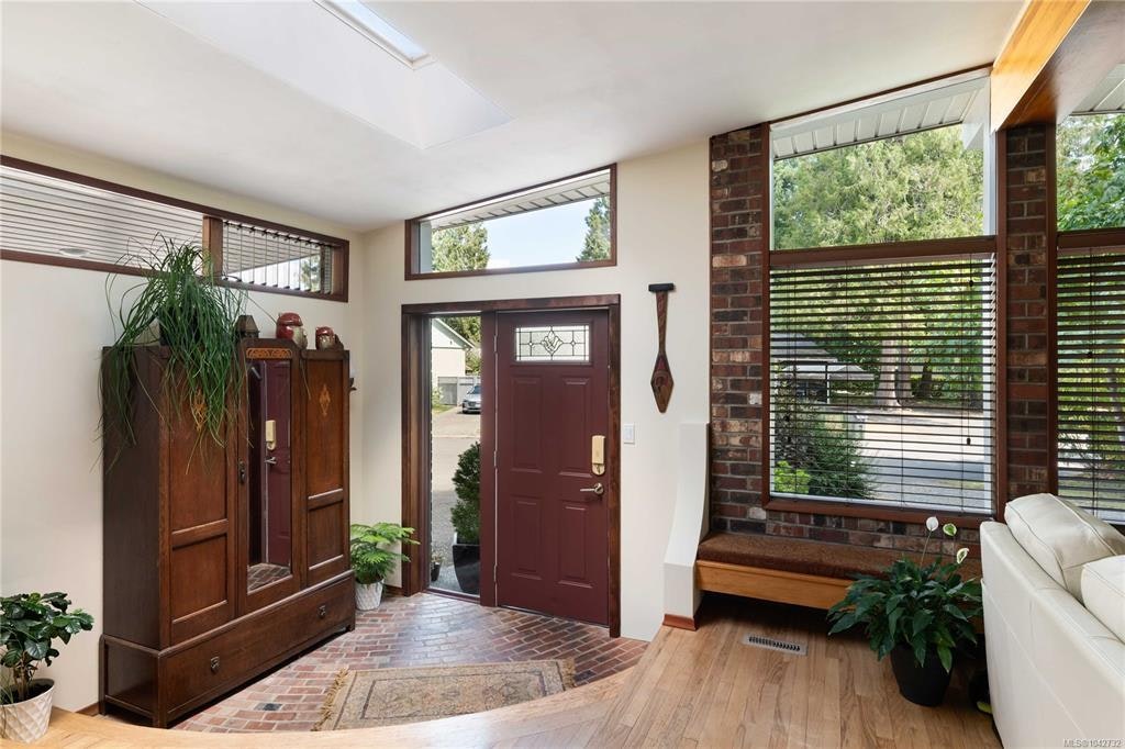 260 Dogwood Avenue - 2