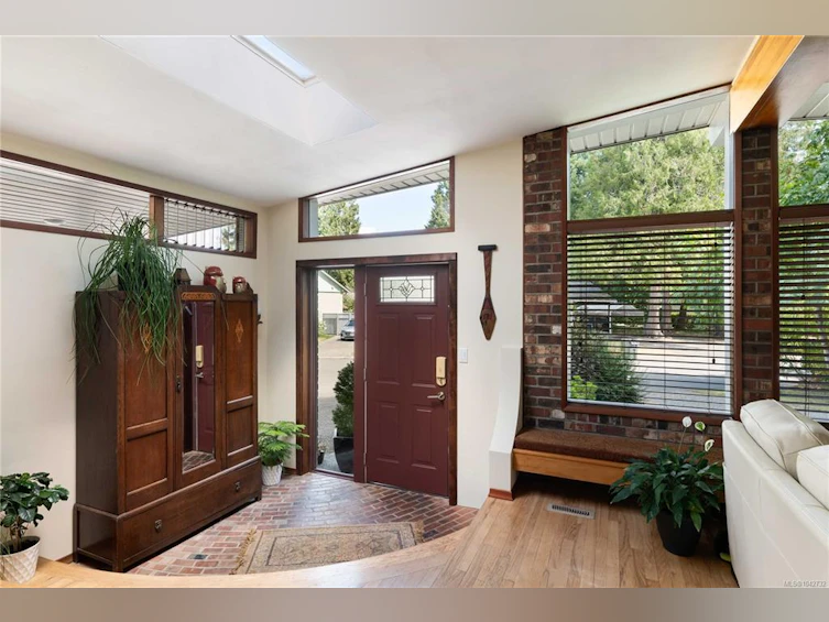 260 Dogwood Avenue, Duncan, BC, V9L 1H4 - 2