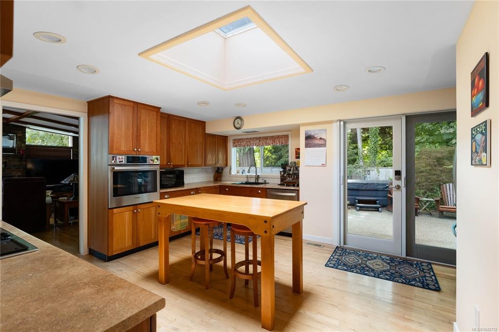 260 Dogwood Avenue, Duncan, BC, V9L 1H4 - 8